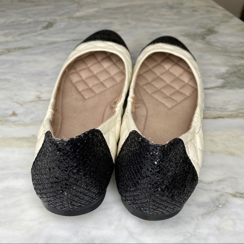VINCE CAMUTO Quilted Leather Glitter Cap Toe Ballet Flats Size 6 - Picture 3 of 4